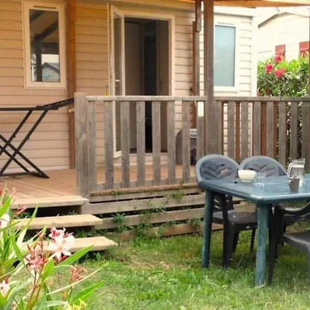 4 Etoiles - Piscine - Ccb0bab