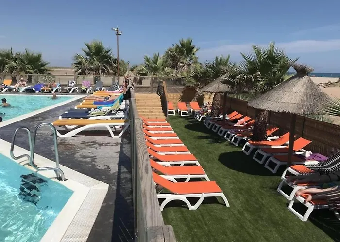 Zecamping 4 Etoiles Chiens Acceptes Piscine Chauffee Et Toboggans Kemping Portiragnes